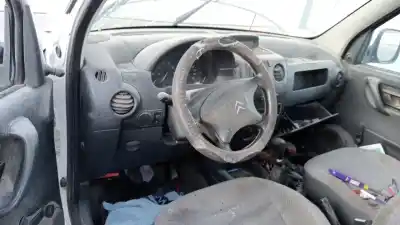 Veículo de Sucata citroen berlingo 1.4i 600 furg. do ano 2004 alimentado kfw