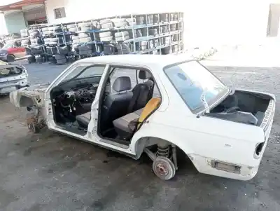 Veicolo di demolizione bmw serie 3 berlina (e30) 318i dell'anno 1987 alimentato 