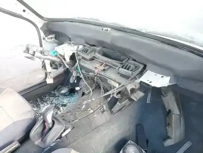 Veicolo di demolizione bmw serie 3 berlina (e30) 318i dell'anno 1987 alimentato 