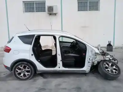 Veículo de Sucata ford kuga (cbv) titanium s 4x4 do ano 2011 alimentado ufda