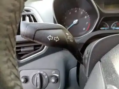 Veicolo di demolizione ford c-max edition dell'anno 2013 alimentato m1da