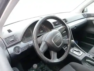 Veículo de Sucata audi a4 avant (8e) 2.0 tdi do ano 2008 alimentado bpw