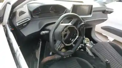 Veículo de Sucata peugeot 208 (p2) active do ano 2022 alimentado yh01