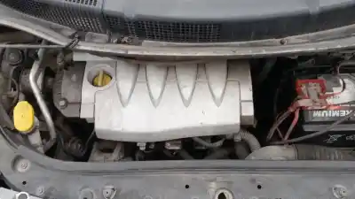 Scrapping Vehicle renault   of the year 2004 powered k4m t7