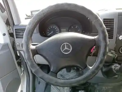 Veículo de Sucata mercedes-benz sprinterii caja cerrada (desde 01.06) 318/319 cdi (906.631/633/635/637) do ano 2006 alimentado 