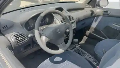 Verschrottungsfahrzeug peugeot 206 sw 8hx(dv4td) des jahres 2003 angetrieben 8hx