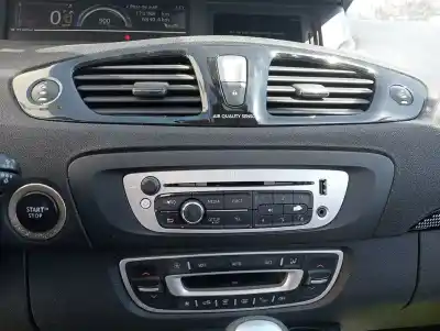 Scrapping Vehicle renault scenic iii (jz) k9k of the year 2012 powered k9k n8