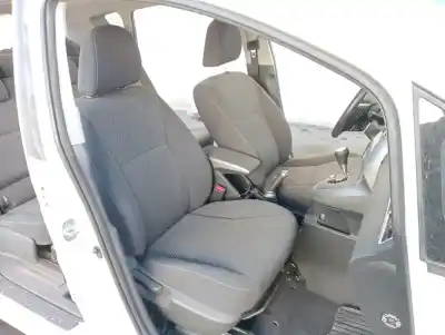 Здавання транспортного засобу toyota verso (aur2/zgr2) 2ad року 2015 потужний 2ad