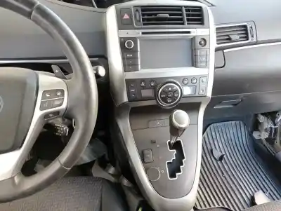 Здавання транспортного засобу toyota verso (aur2/zgr2) 2ad року 2015 потужний 2ad