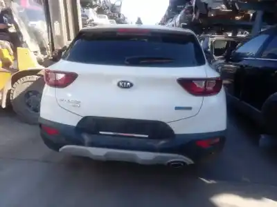 Sloopvoertuig KIA CARENS (RP)  van het jaar 2016 aangedreven D4FD