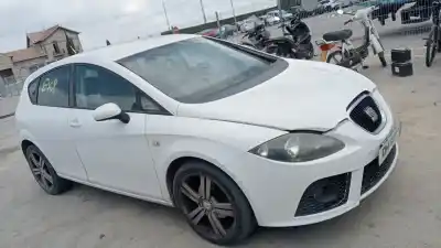 Sloopvoertuig SEAT LEON (1P1)  van het jaar 2007 aangedreven BXE