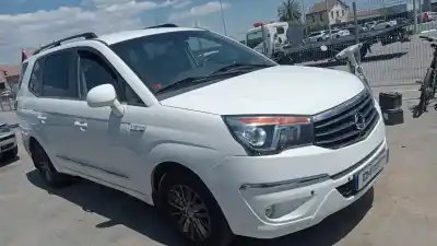 Здавання транспортного засобу ssangyong rodius 672960 року 2018 потужний 672960