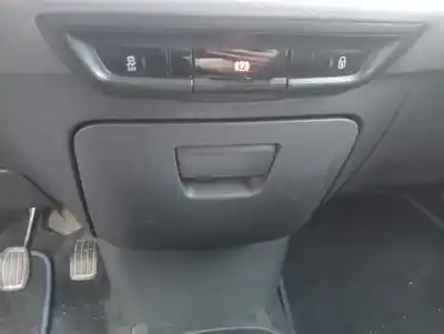 Veicolo di demolizione citroen c4 picasso/spacetourer 5f01 dell'anno 2014 alimentato 5f01