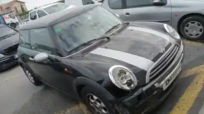 Vehicul casat MINI MINI (R50,R53)  al anului 2003 alimentat 1ND D