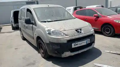 Veículo de Sucata PEUGEOT PARTNER TEPEE  do ano 2010 alimentado 9HX
