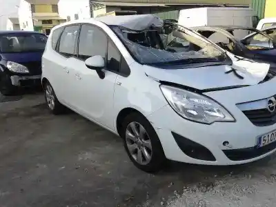 Veículo de Sucata opel meriva b 1.7 16v cdti do ano 2011 alimentado a17dts