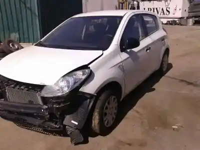Véhicule à la ferraille HYUNDAI I20 I (PB, PBT) 1.2 de l'année 2011 alimenté G4LA