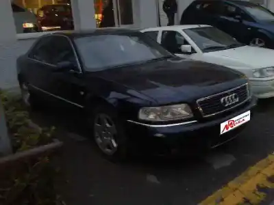 Sloopvoertuig audi a8 (d2) 2.5 tdi van het jaar 2000 aangedreven ake