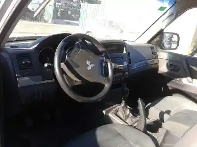Здавання транспортного засобу mitsubishi montero (v80/v90) 3.2 di-d invite року 2010 потужний 4m41