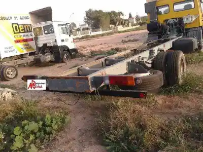 Vehicul casat volvo fl6.11 fl6.15 al anului 1998 alimentat 4td6a210