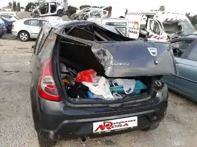 Veicolo di demolizione dacia sandero (bs_) 1.2 16v dell'anno 2011 alimentato d4f f7