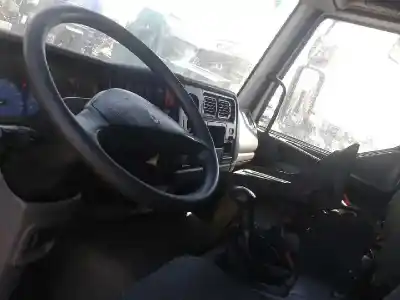 Veículo de Sucata renault midlum 270 dci do ano 2003 alimentado dci6acj01