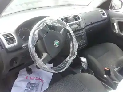 Veículo de Sucata skoda roomster (5j7) family do ano 2007 alimentado bsw