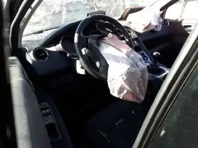 Veicolo di demolizione peugeot 5008 confort dell'anno 2016 alimentato 9hz