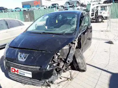 Veicolo di demolizione peugeot 5008 confort dell'anno 2016 alimentato 9hz