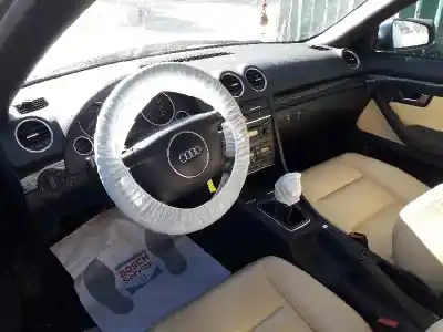 Veicolo di demolizione audi a4 cabrio (8h) 2.5 tdi dell'anno 2004 alimentato bcz