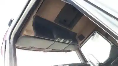 Sloopvoertuig renault premium 340 18 van het jaar 2001 aangedreven midr062045e41