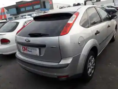 Veículo de Sucata ford focus berlina (cap) ambiente (d) do ano 2005 alimentado hhda