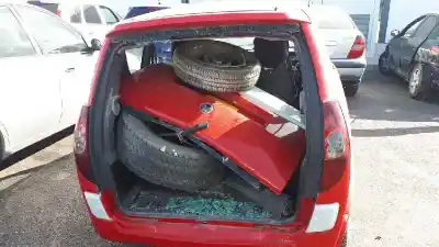 Véhicule à la ferraille aixam 400 400 de l'année 2005 alimenté 