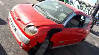 Véhicule à la ferraille aixam 400 400 de l'année 2005 alimenté 