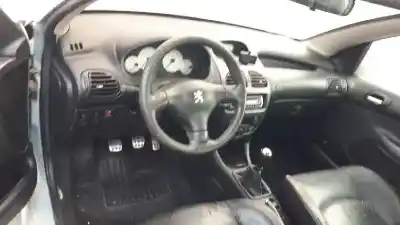 Scrapping Vehicle peugeot 206 cc cc of the year 2001 powered rfn