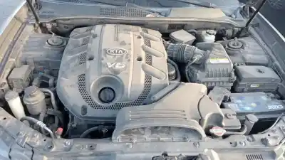 Sloopvoertuig kia opirus ex van het jaar 2009 aangedreven g6da