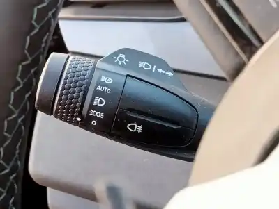 Здавання транспортного засобу lynk & co 01 phev року 2022 потужний 