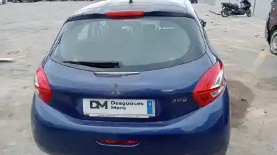 Veículo de Sucata peugeot 208 access do ano 2012 alimentado hm01