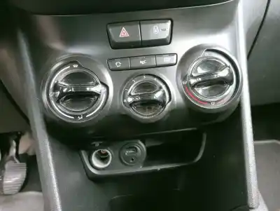 Veículo de Sucata peugeot 208 access do ano 2012 alimentado hm01