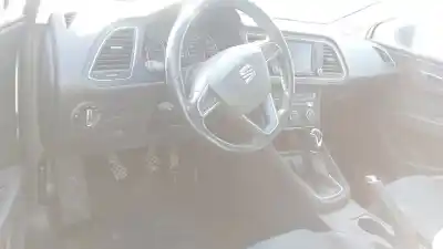 Здавання транспортного засобу seat leon st (5f8) style року 2016 потужний czca