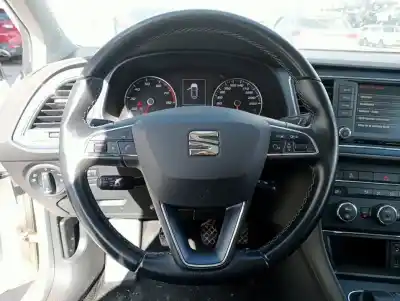 Здавання транспортного засобу seat leon st (5f8) style року 2016 потужний czca