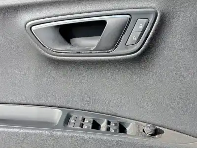 Здавання транспортного засобу seat leon st (5f8) style року 2016 потужний czca