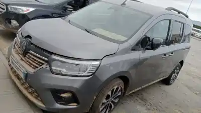 Veículo de Sucata RENAULT KANGOO III EQUILIBRE do ano 2024 alimentado 