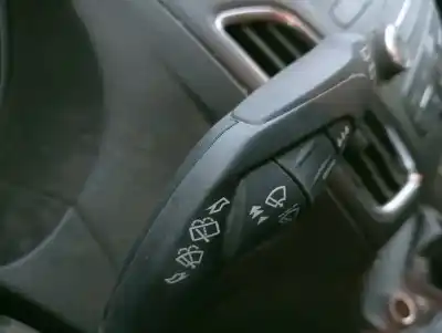 Veículo de Sucata ford focus lim. ambiente do ano 2015 alimentado m2dc