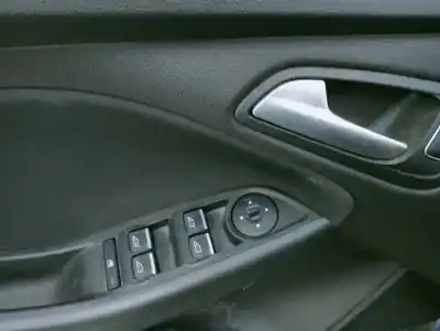 Veículo de Sucata ford focus lim. ambiente do ano 2015 alimentado m2dc