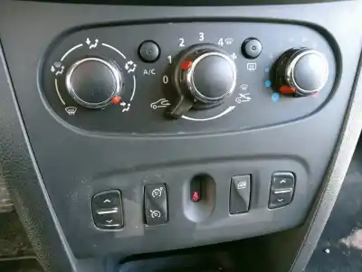 Veicolo di demolizione dacia sandero laureate dell'anno 2015 alimentato k9ke6