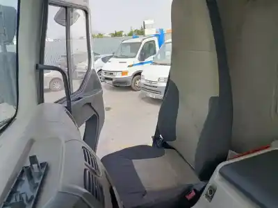 Scrapping Vehicle renault midlum fg xxx.10    e4 corto of the year 2010 powered dxi5 215 ec06