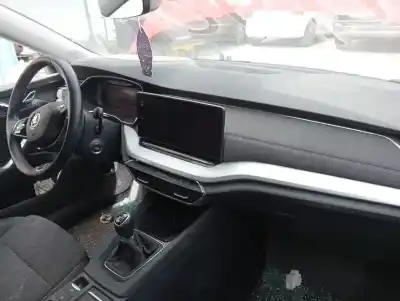 Veicolo di demolizione skoda octavia combi (nx5) ambition dell'anno 2020 alimentato 