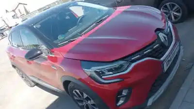Veículo de Sucata renault captur ii techno do ano 2023 alimentado h5h e4