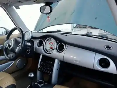 Veículo de Sucata mini mini (r50,r53) cooper do ano 2002 alimentado w10b16a